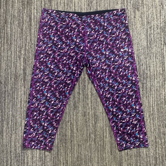 Nike Women's Size‎ 1X Dri Fit Purple Black Digital Print Cropped Athletic Capris - Picture 1 of 6